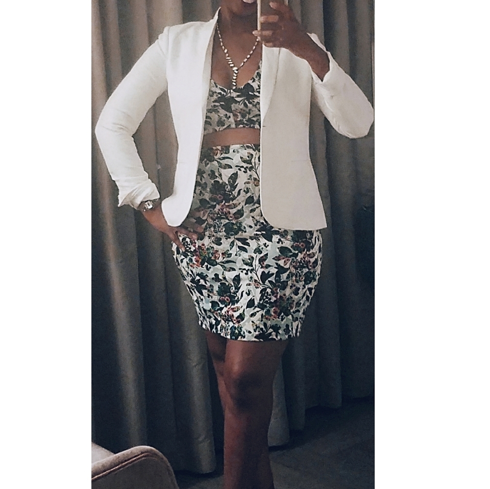 NWT Large Floral Skirt Set - Picture 3 of 3
